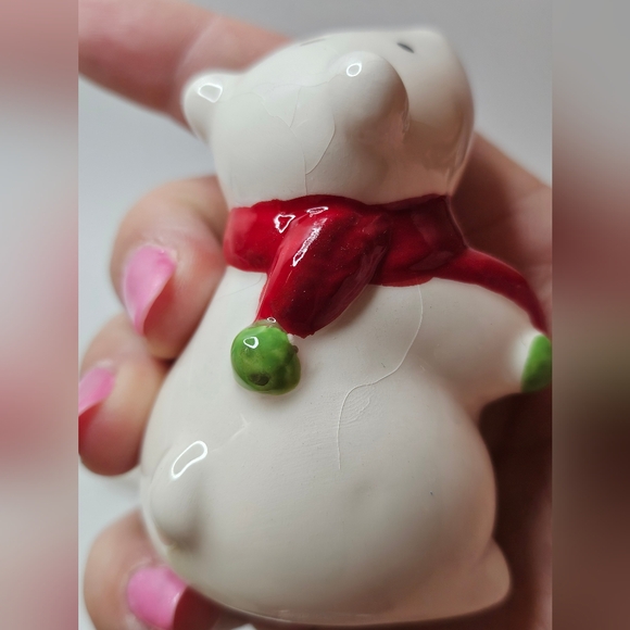 Polar Bear Salt And Pepper Shakers On Ice Shelf With Red Scarves Some Crazing - Picture 9 of 10